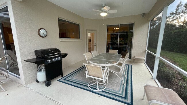Building Photo - Furnished Annual Rental