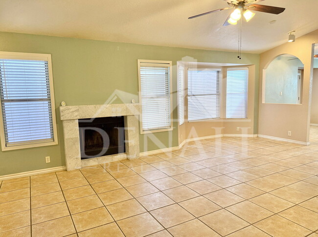 Building Photo - 3943 W Whispering Wind Dr