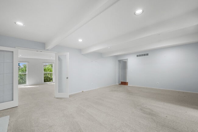 Building Photo - 3072 Brewster Ct