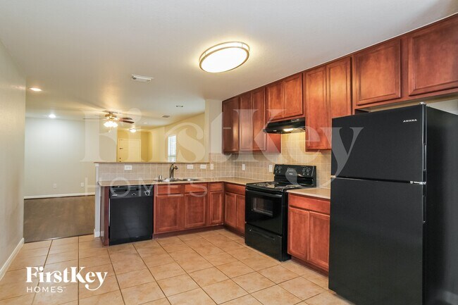 Building Photo - 3543 Garrison Run Dr