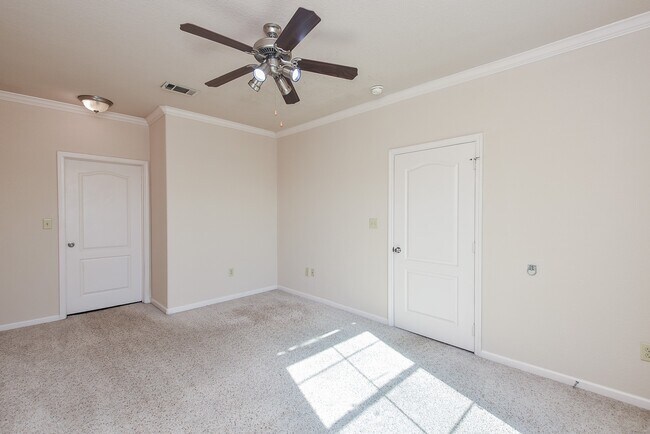 Building Photo - 1711 Old Spanish Trl