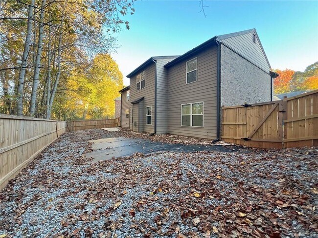 Building Photo - 2416 Peach Shoals Cir