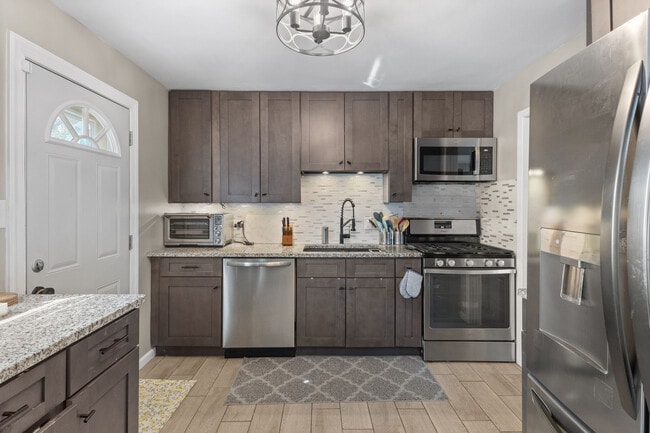 Building Photo - 2635 W 94th Pl