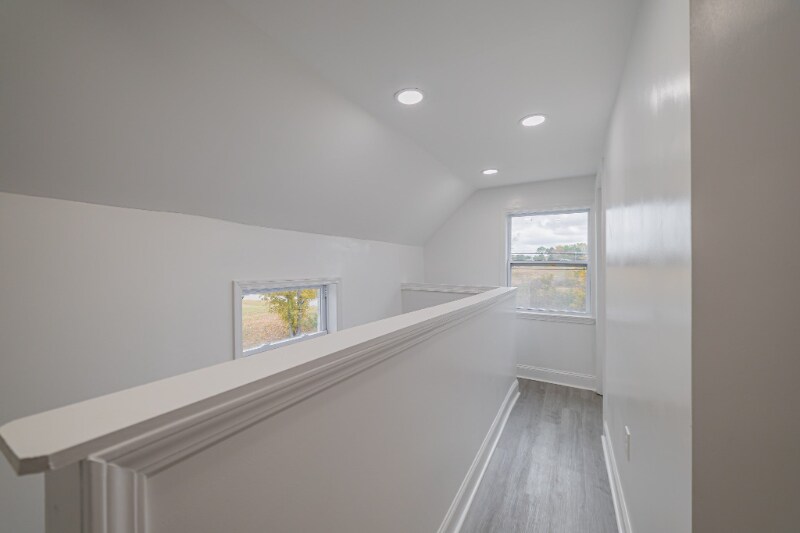 Building Photo - 830 Market St