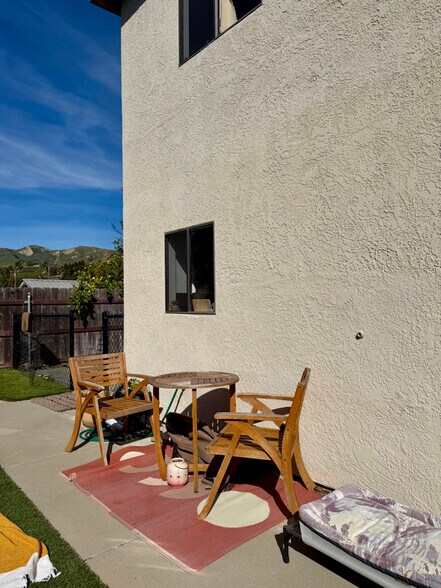 Building Photo - 310 W Simpson St