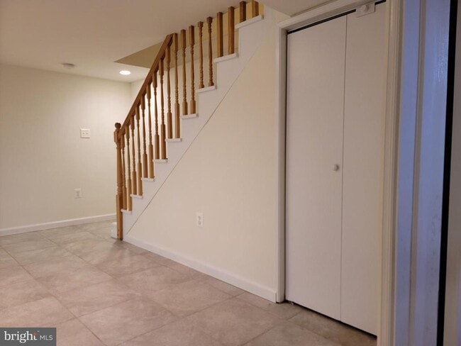 Building Photo - 1015 Veirs Mill Rd