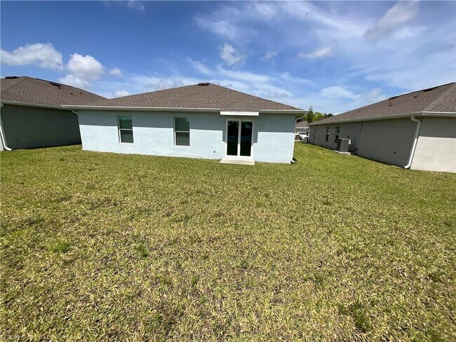 Building Photo - 3850 Treasure Oak Wy