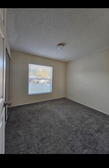 Building Photo - 1060 Dees Dr