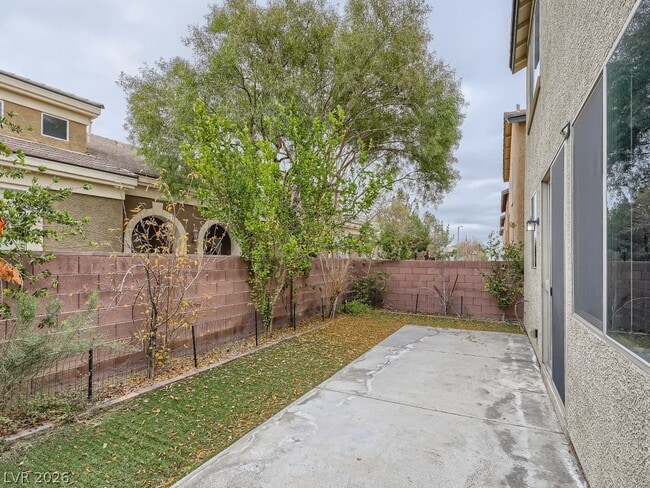 Building Photo - 6136 Carter Caves Ave