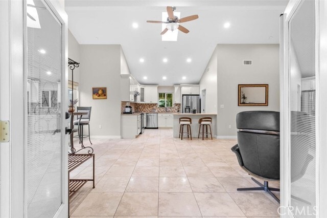 Building Photo - 16577 Knollwood Dr