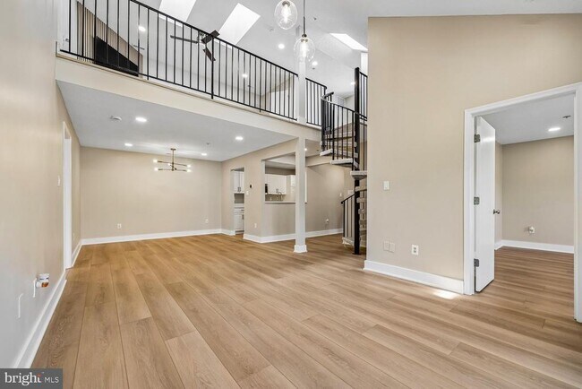 Building Photo - 12904 Churchill Ridge Cir