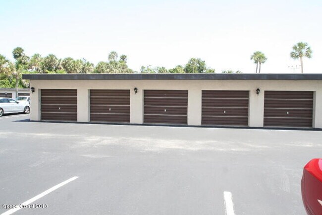 Building Photo - 5805 N Banana River Blvd