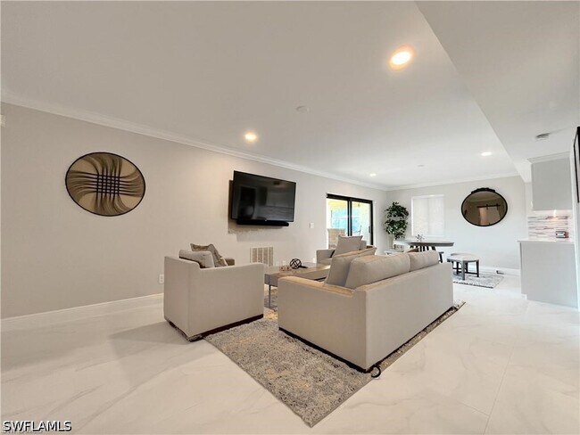 Building Photo - 110 June Ct