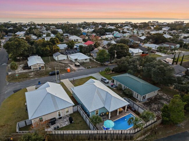 Building Photo - 21310 Pompano Ave