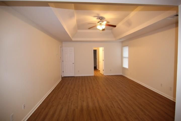 Building Photo - 700 Moonlight Way