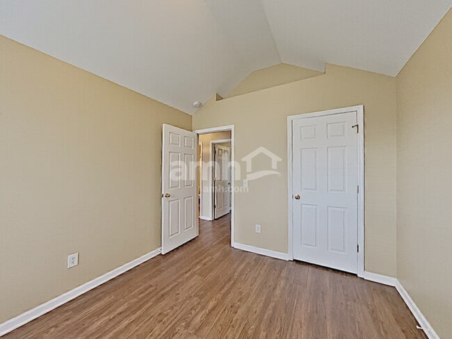 Building Photo - 111 Bennett Dr