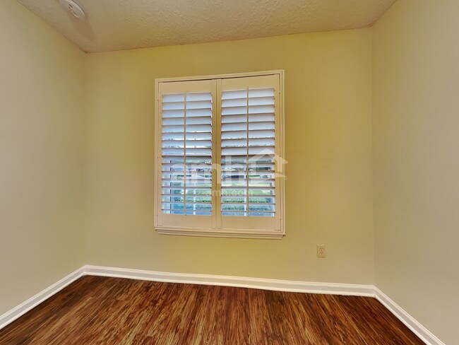 Building Photo - 308 Brier Rose Ln