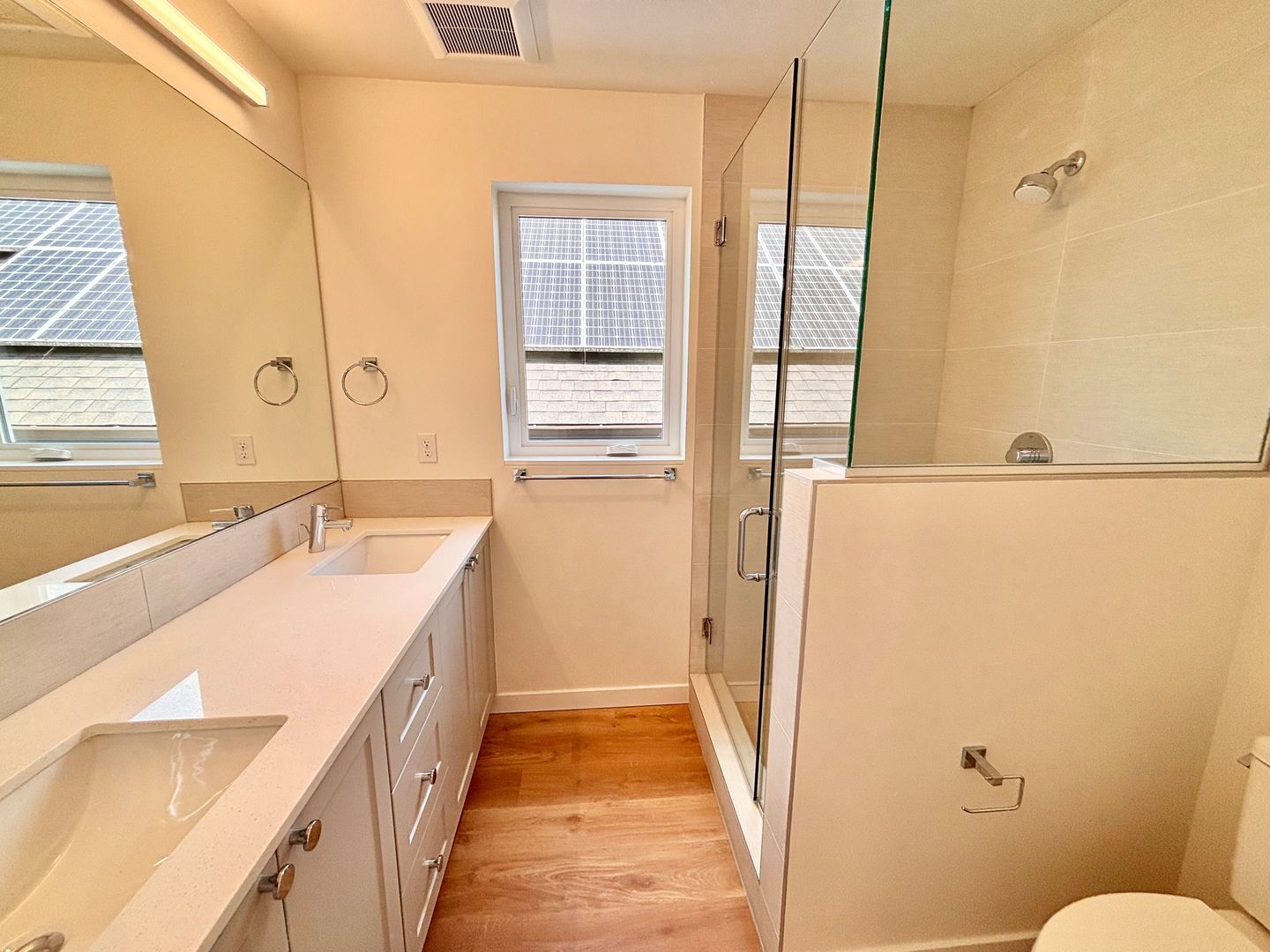 Building Photo - 3646 13th Ave W