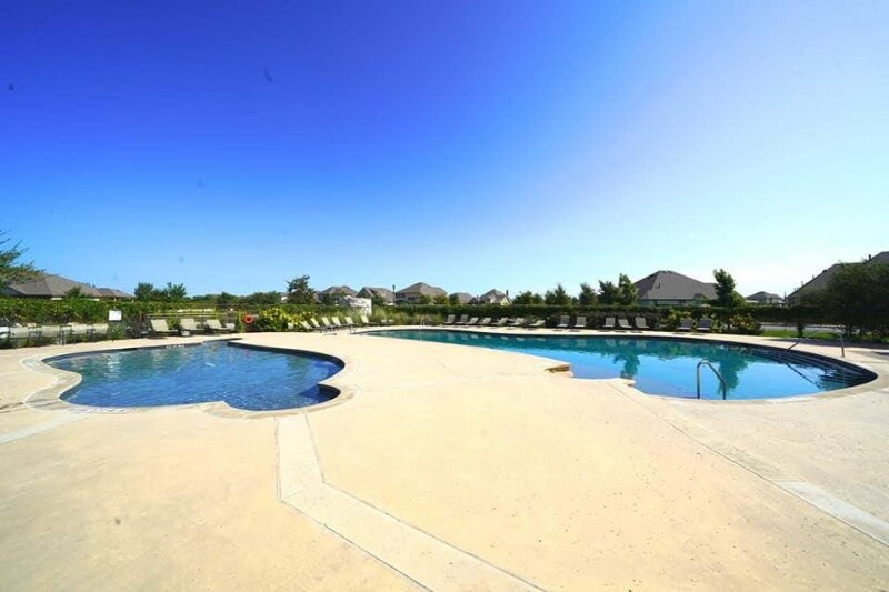 Building Photo - 9001 Peridot