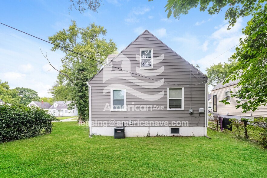 Building Photo - 4632 St Johns Ave