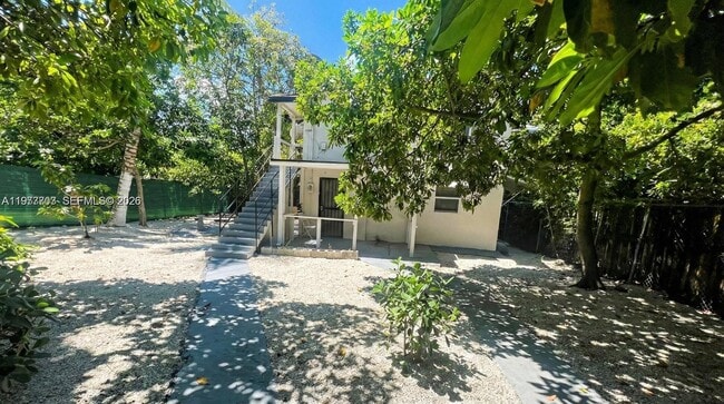 Building Photo - 128 NW 53rd St