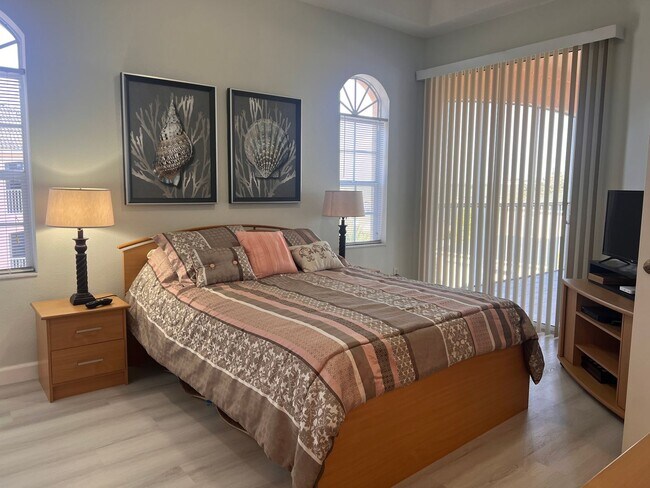 Building Photo - Modern 2BD/2BA Condo in Gondola Park