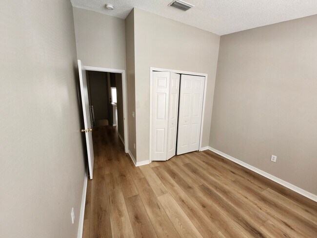 Building Photo - 6330 Osprey Lake Cir