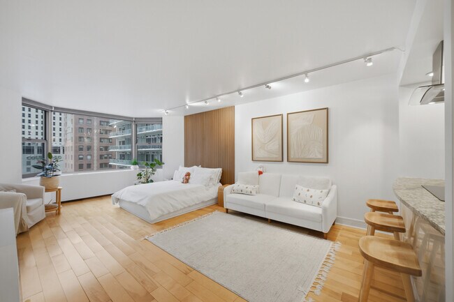 Building Photo - 535 N Michigan Ave