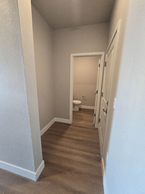 Building Photo - 4828 River Roads Dr