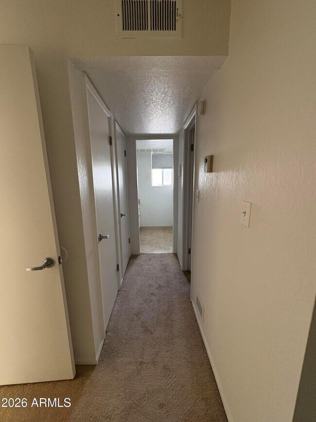 Building Photo - 7141 N 16th St