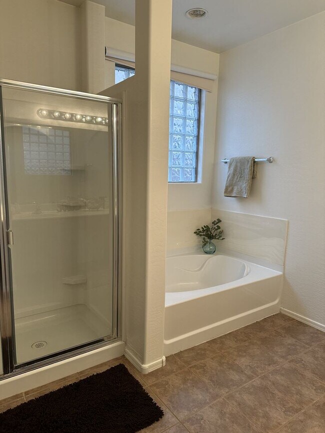 Building Photo - 3 BEDROOM IN THE VILLAGES AT RANCHO EL DORADO - MARICOPA