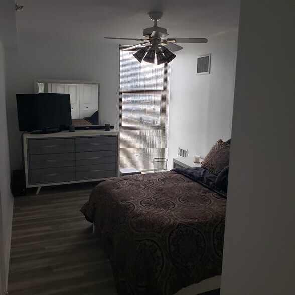 Building Photo - 620 Peachtree St NE