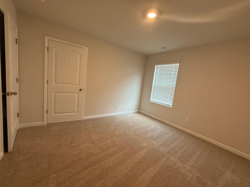 Building Photo - 5135 Tulip Sq