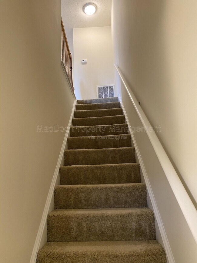 Building Photo - 2909 Broyhill Ct