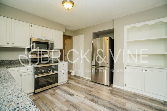 Building Photo - Fantastic Home in Pickerington