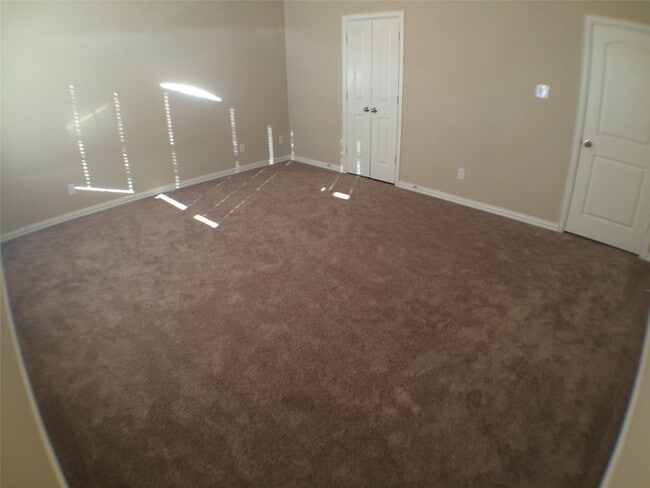 Building Photo - 935 Shelby Ln