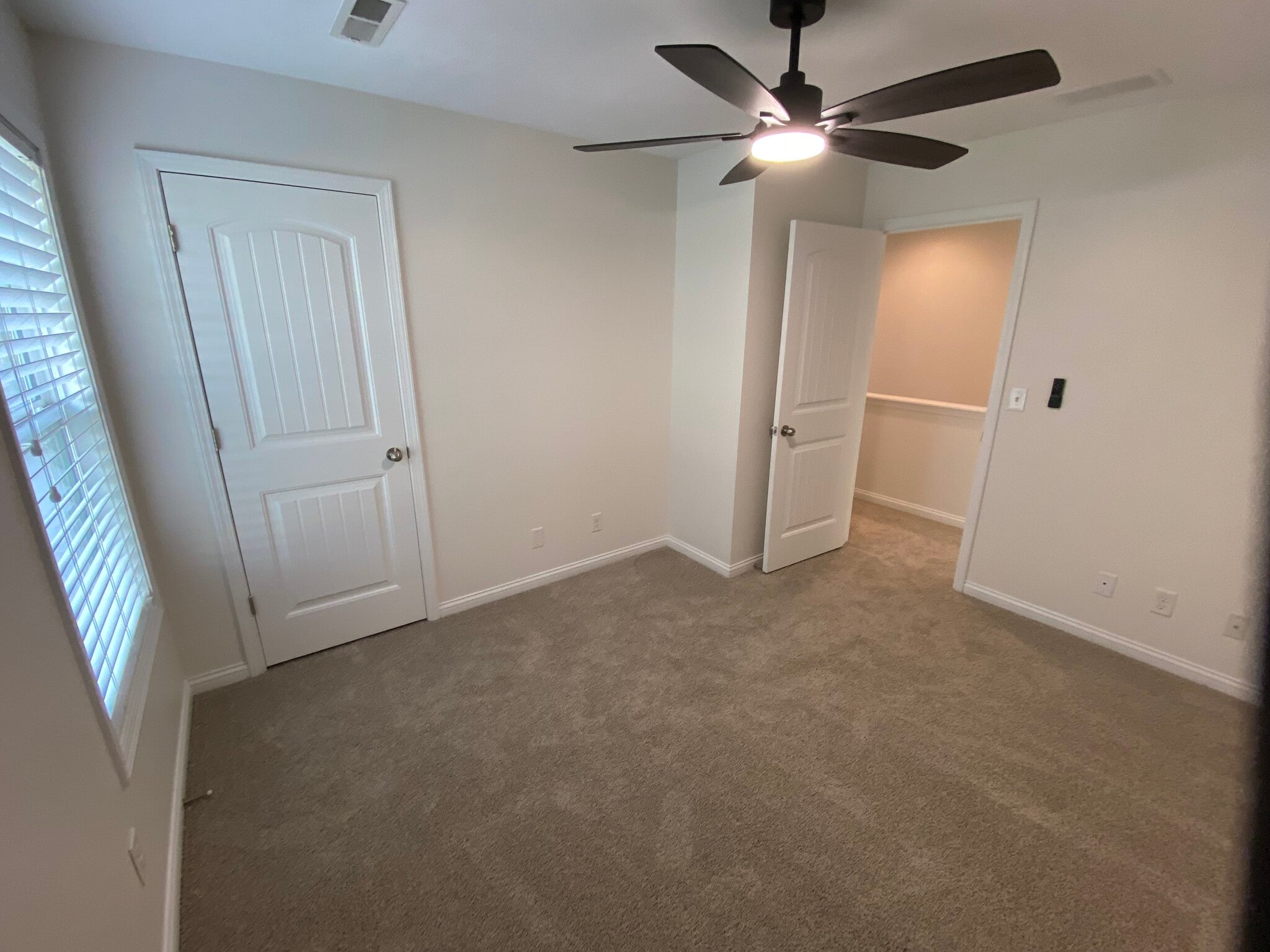 Building Photo - 6405 Autumn Valley Trce