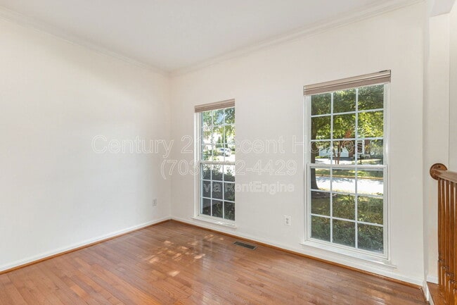 Building Photo - 9780 Lorraine Carol Way