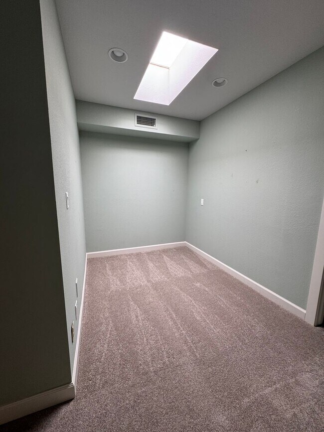 Building Photo - Cameldale Gated Community