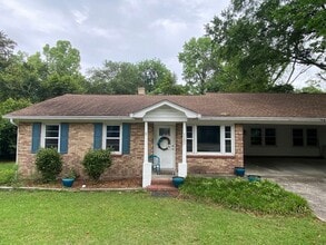 Building Photo - Spacious 3BR/2BA with Open Layout and Large Backyard