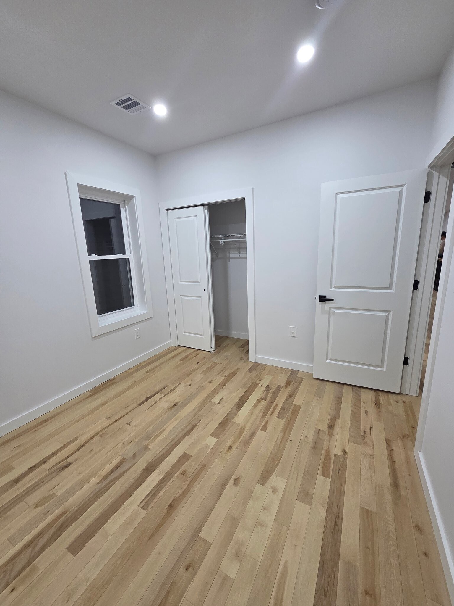 Building Photo - 9 Voorhees St