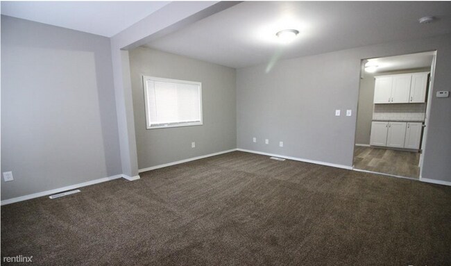 Building Photo - 3 br, 1 bath House - 26209 Belanger St