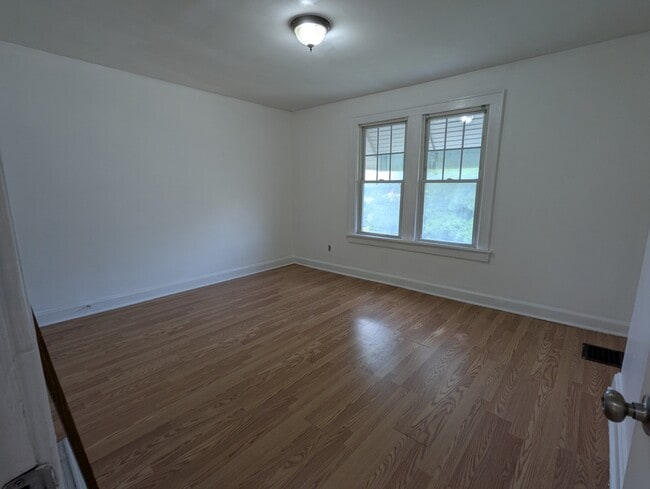 Building Photo - 1228 Gilbert St