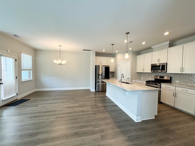 Building Photo - 3027 Dunnock Dr