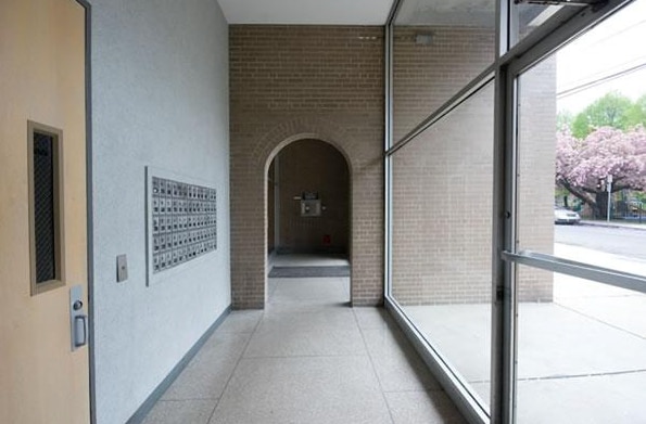 Building Photo - 129 Chiswick Rd