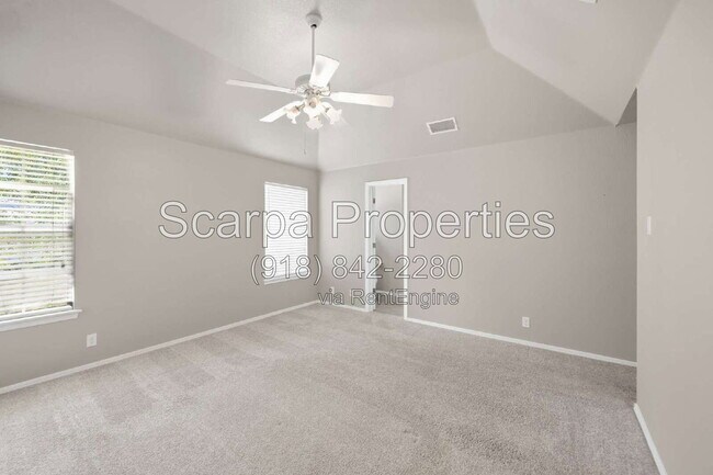 Building Photo - 9311 E 95th Pl