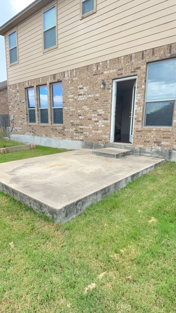 Building Photo - Wonderful 3 Bedroom Home in Coveted Crystal Crossing!