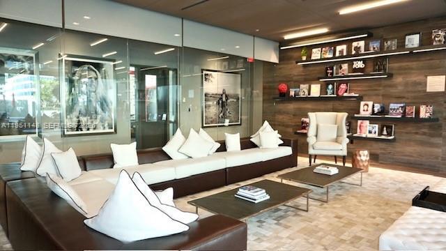 Building Photo - 1080 Brickell Ave