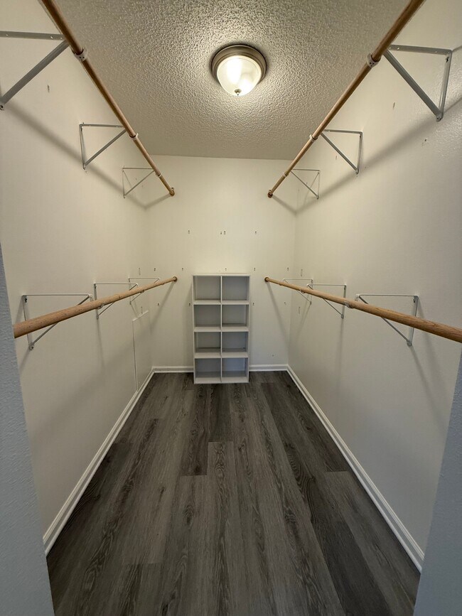 Building Photo - 5064 Springwood Rd