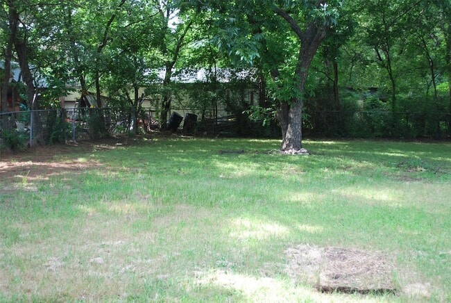 Building Photo - 1609 Wayne St